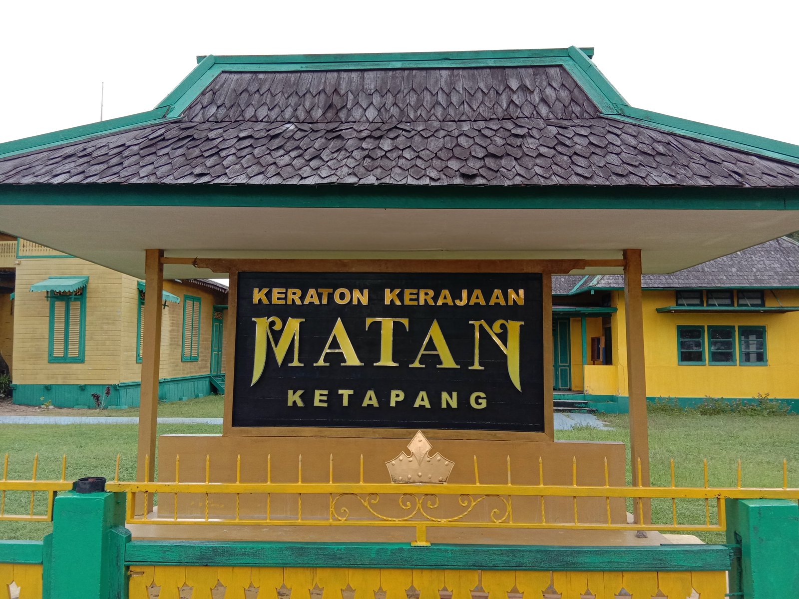 Sejarah Kraton Matan Ketapang Keraton Kerajaan Melayu Tertua Di Dunia