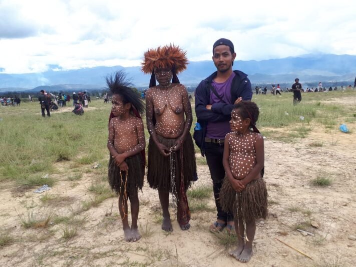 festival lembah baliem di wamena papua