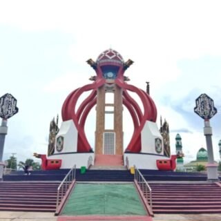 Tugu Perdamaian Sampit