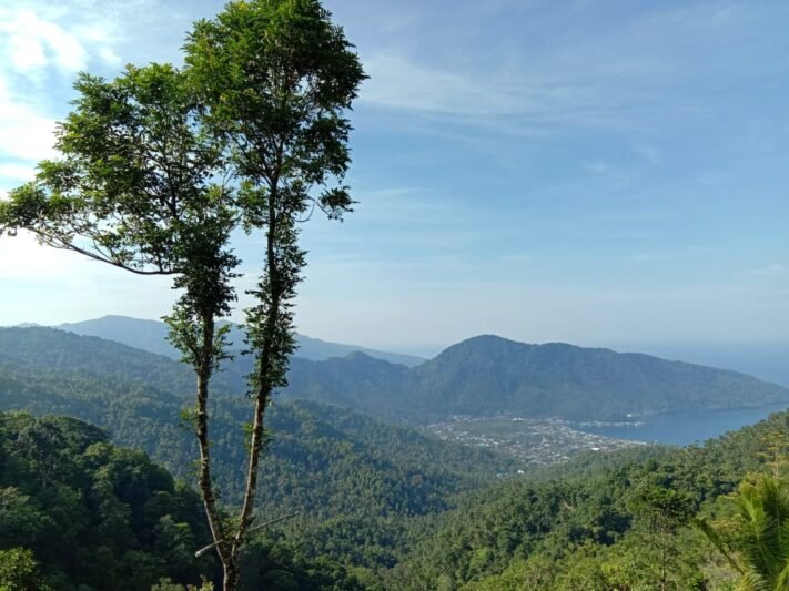 Puncak Pusunge Tahuna, Puncak tertinggi di Sanghie