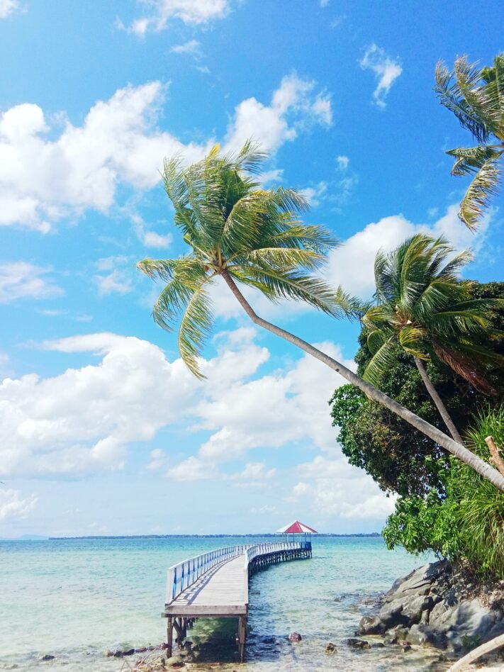 Pesona Pulau Matan di Sorong