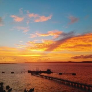 Sunset Kupang di Cafe Tebing