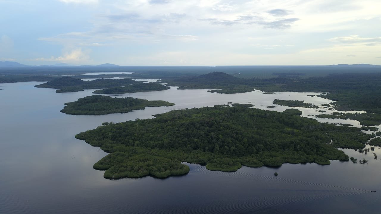 Indahnya Danau Laet, Destinasi wisata Baru di Kalimantan
