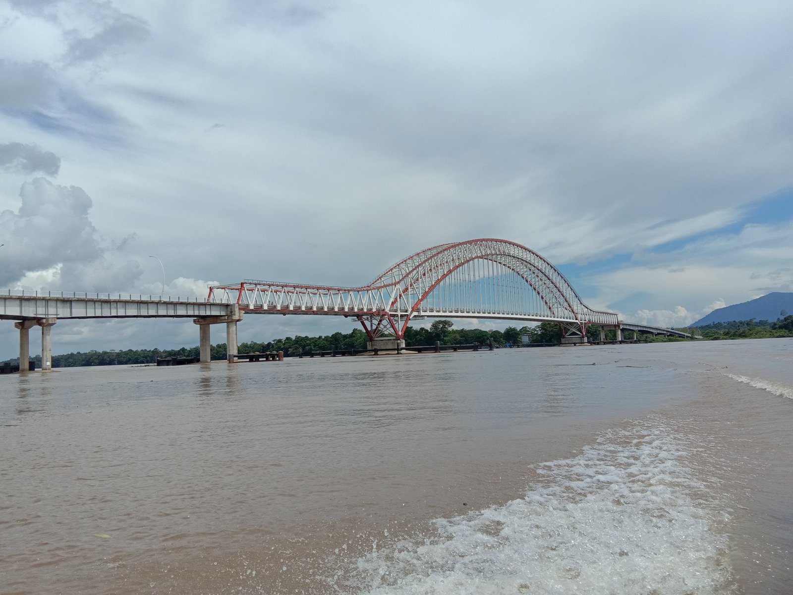 Inilah Jembatan Tayan, Jembatan Terpanjang Di Kalimantan - KATA OMED