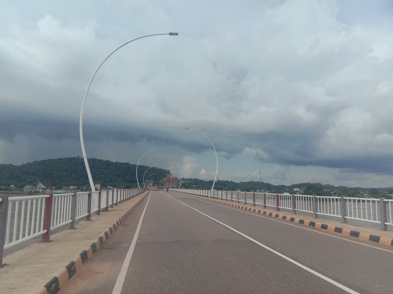 Inilah Jembatan Tayan, Jembatan Terpanjang Di Kalimantan - KATA OMED