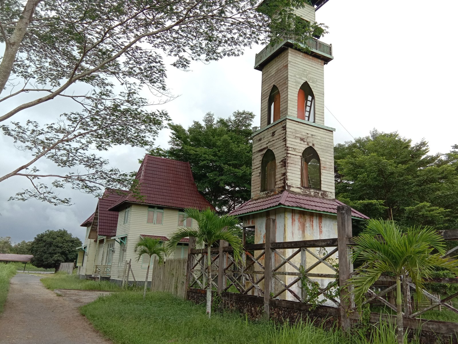 Mengenal Budaya Melayu di Rumah Adat Melayu Ketapang ...