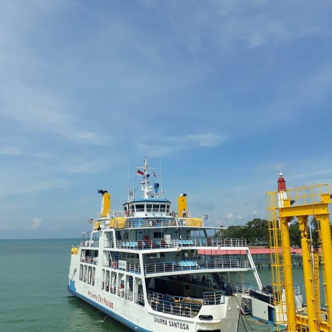 Kapal Fery Palembang ke Buntok Bangka