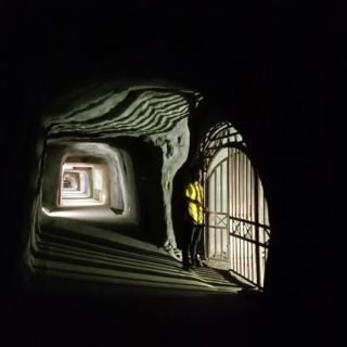 Ruang penjara di Lubang Jepang