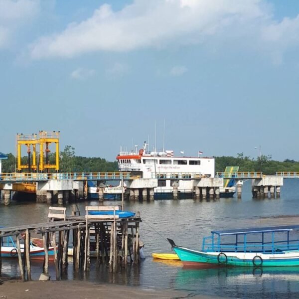 Pelabuhan Belitung Tanjung Ru atau Tanjung RHu