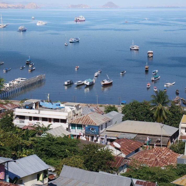 Kapal dari Labuan Bajo ke Benoa Bali, Bajo ke Ampenan