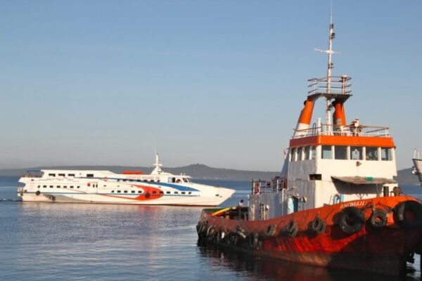 Ferry Cepat ke Rote, Pelabuhan Tenau, Kupang