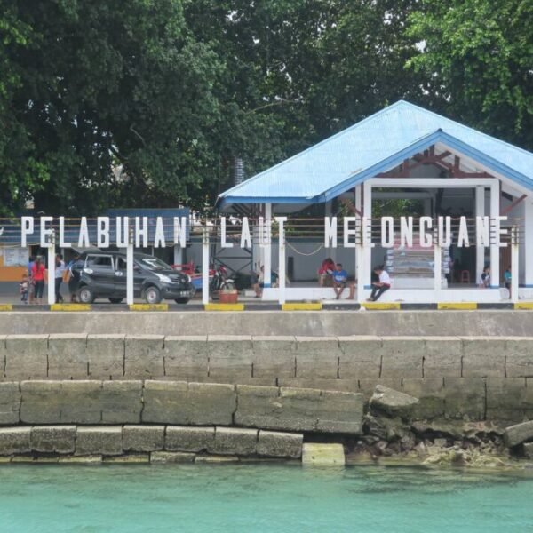 pelabuhan laut melonguane