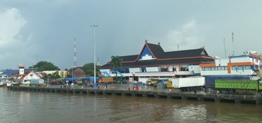 Dermaga pelabuhan Dwikora Pontianak