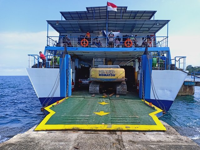 KMP Teluk Tolo