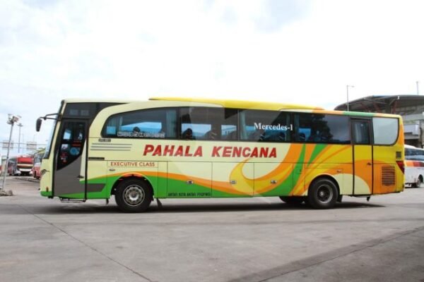 bus pahala kencana