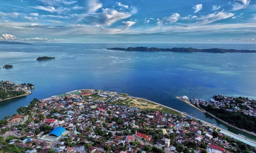 pelabuhan kota fakfak papua barat