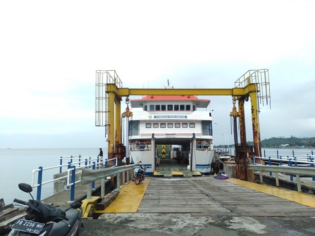 kapal KMP Kasuari Pasifik