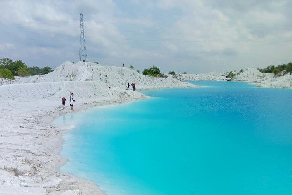 Danau Kaolin di Air Bara Bangka