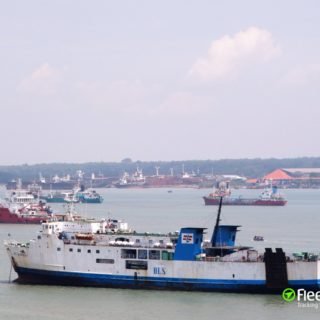 kapal km niki barokah melayani rute Banjarmasin ke sSurabaya dan sebaliknya