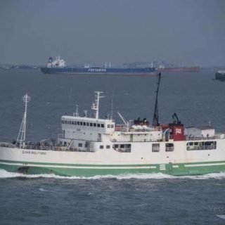 Kapal laut fery roro start Belitung