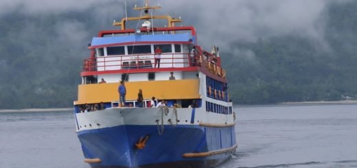 kapal km barcelona dari pelabuhan manado