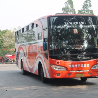 Bus Santoso