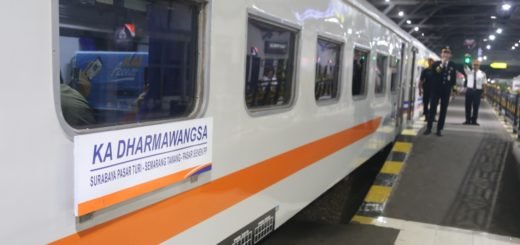 Kereta Api Darmawangsa
