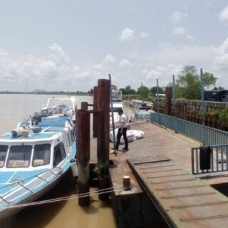 Pelabuhan Sungai Sembakung