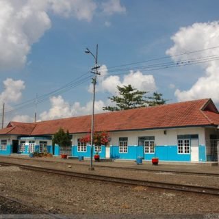 Stasiun kereta api lahat