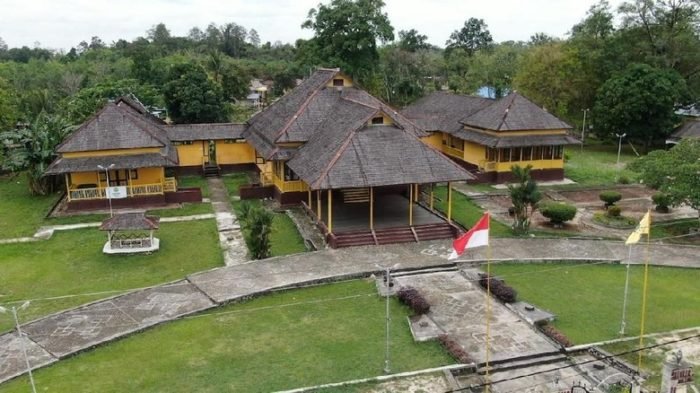 21 Tempat Wisata Di Sintang Yang Bisa Kalian Kunjungi - KATA OMED