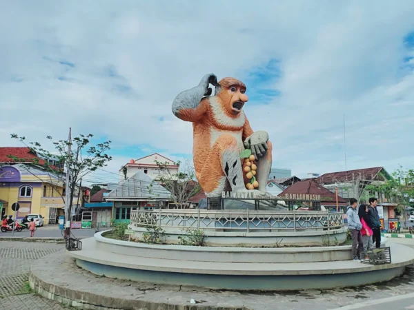 wisata di sekitar menara pandang banjarmasin