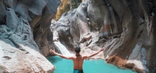 air terjun mangku sakti