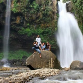 Air Terjun Jaran Goyang