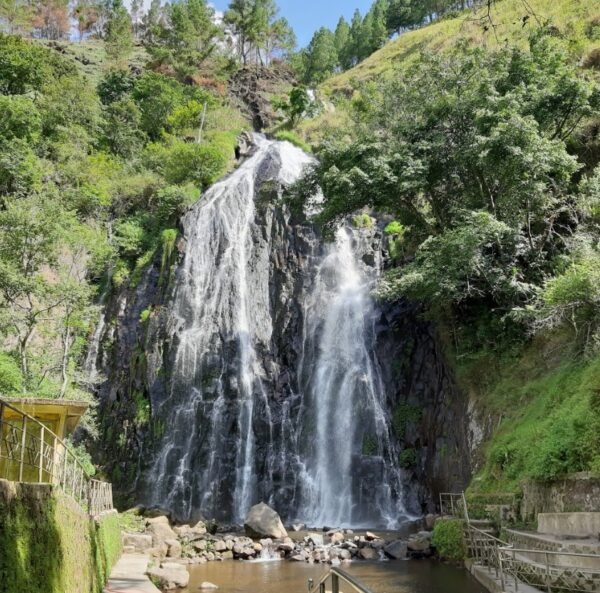 pesona Air Terjun Efrata