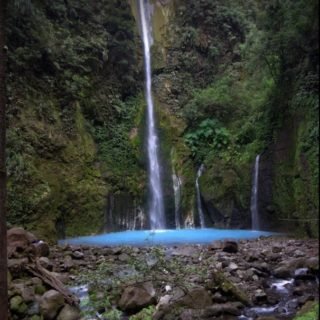 Air Terjun Dua Warna