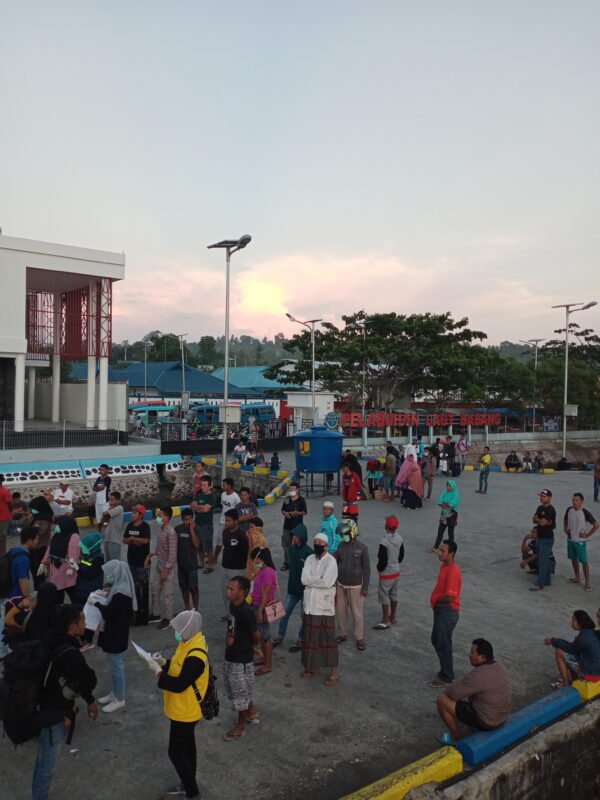 Pelabuan Babang saat Kedatangan Kapal