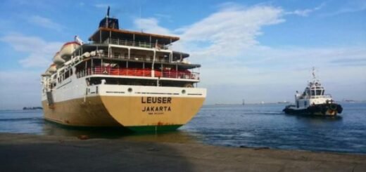 kapal pelni leuser
