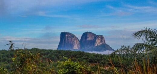 Bukit Batu Daya di Kalimantan Barat