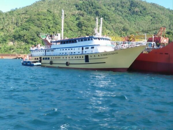 Jadwal Kapal Dari Bobong ke Luwuk dan Bobong ke Lede Via KM Sumber Raya 03