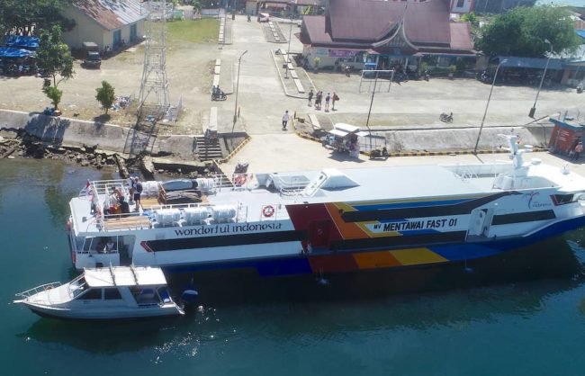 Jadwal kapal cepat MV Mentawai Fast dari Padang ke Mentawai