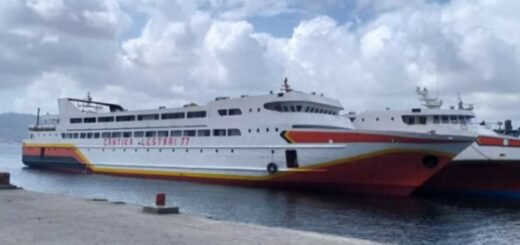 KM  Cantika Lestari 77