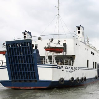 Kapal Fery roro KMP Cakalang 2 dari Kupang ke Larantuka