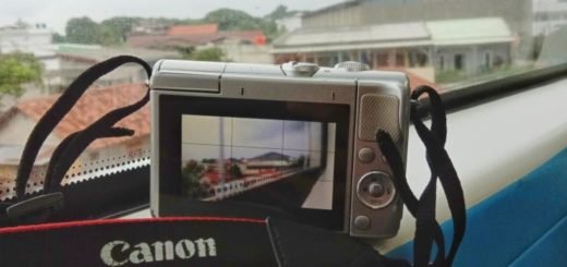 Perjalanan keliling Indonesia kali ini membawa Kamera Canon M100