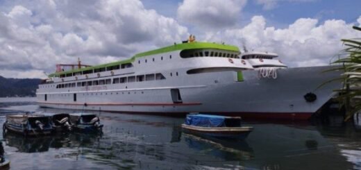 Kapal KM Cantika Lestari 77B