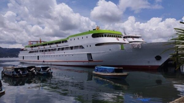 Kapal KM Cantika Lestari 77B