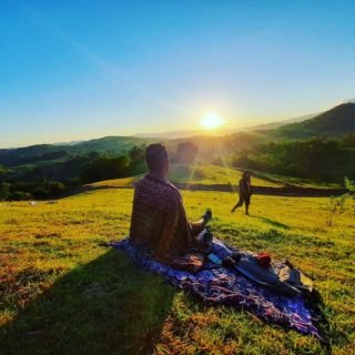 Sunrise di Bukit Teletubbies Labuan Bajo