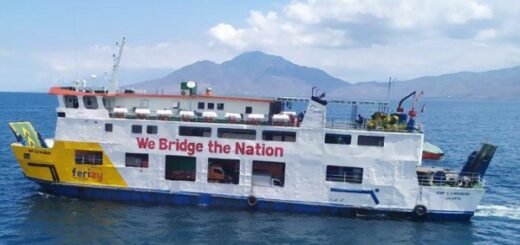 kapal KMP ILE Mandiri