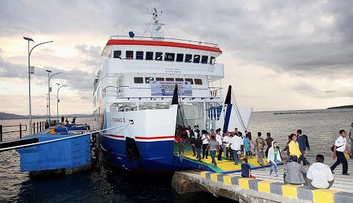 pelabuhan Ferry Labuan Buton Utara