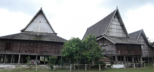 Wisata Sejarah Astana Alnursari Kotawaringin