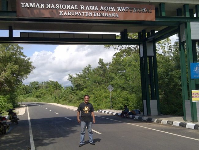 Gerbang Masuk Taman Nasional Rawa Aopa Watumohai